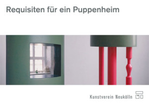 Postkarte 'Requisiten für ein Puppenheim', Abbildung: Piedestal (Foto: Anna Borgman)