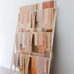 Barbara Müller, skinn, 2017, div. Stoffe, Dispersion, Keilrahmen, 175 x 260 x 50 cm (Tiefe variabel), Foto: Oliver Möst