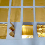 Elma Riza, Golden Fragments, Ortspezifische Installation mit 30 Blätter Gold und Aluminium, 2017, Foto: Elma Riza