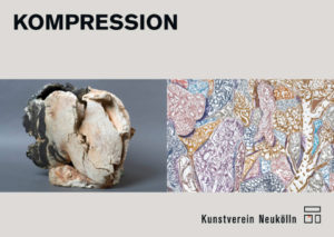 Postkarte "KOMPRESSION", Vorderseite: Gudrun Sailer, „Kopf“, 2008, 32 x 40 x 26 cm, Terrakotta Bodo Rott, „Sci Fi von gestern – Esoterik von morgen (HC5)“, 2016, 160 x 130 cm, Öl/Tuch (Ausschnitt), Foto: gebhardt reproduktionen