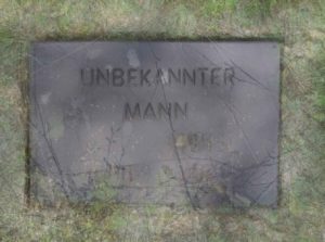 Sigrid Weise, "UNBEKANNTER MANN", 2013 (aus der Werkreihe UNBEKANNT), Digitaldruck auf Photo Rag, Auflage 3, 50 x 70 cm, Foto: Sigrid Weise (VG Bild-Kunst)